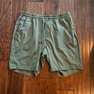Lululemon Men's Bowline Short 8" - Large